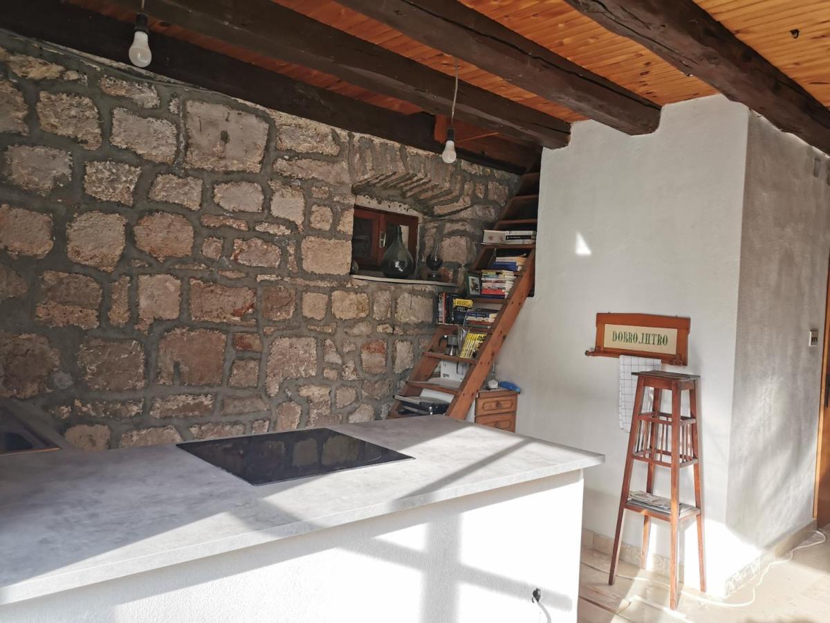 D House Authentic Zlarin House, Relaxing Courtyard And Terrace Villa Ngoại thất bức ảnh